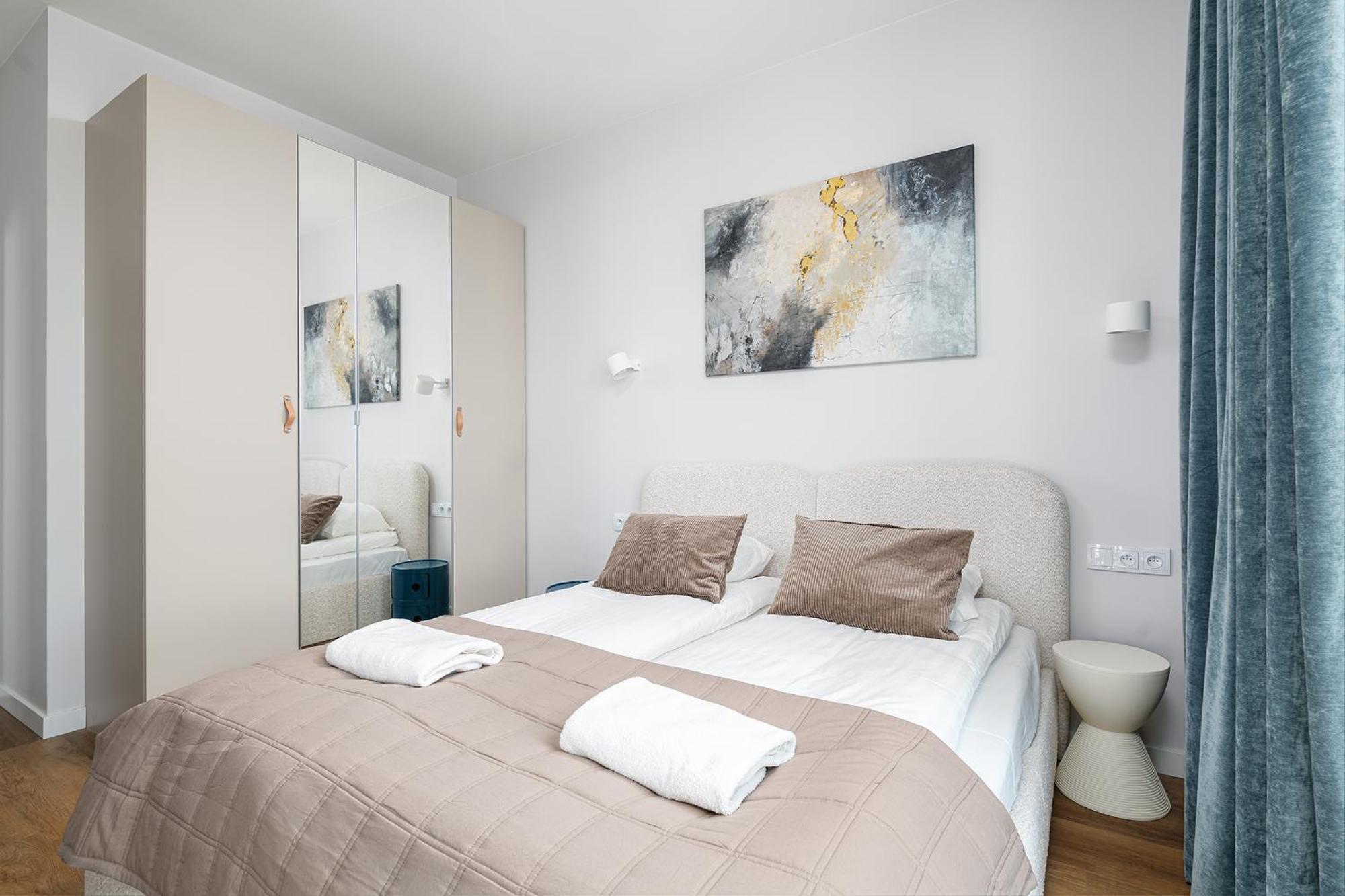 Rentplanet - Grzybowska Apartament Warszawa